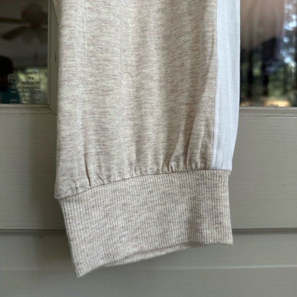 DKNY Pajamas- Super Soft and comfy, size medium - Picture 6 of 9